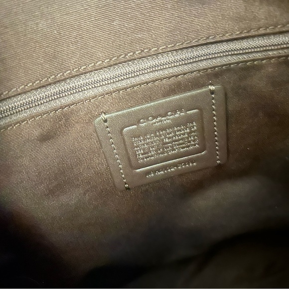 Barely used Coach purse. Super good condition! Used it only a handful of times. - Picture 5 of 5